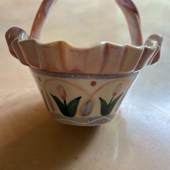 Decorative Ceramic Basket w/flowers violet/pink/green w/tag Ashley Collection - Picture 3 of 10